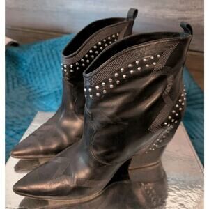 Sigerson Morrison Black Vitellino Agnellato Studded Leather Booties Size 10
